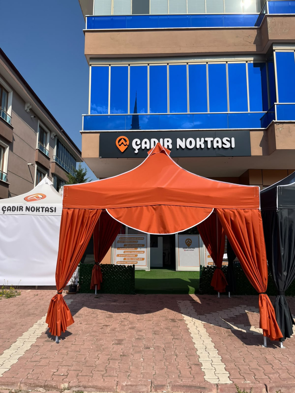 Pavia 3x3 Perdeli Katlanır Çadır - Görsel 3