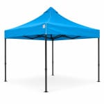 Beyaz zeminde mavi üst bezli 3×3 Premium gazebo çadır ve 40’lık siyah iskelet