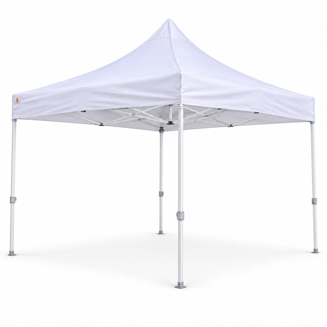 3×3 Beyaz Gazebo – 30’luk İskelet ve Üst Bez, Beyaz Zemin Ana Görsel Beyaz zeminde 3×3 gazebo çadır, beyaz üst bez ve 30’luk beyaz iskelet takımı