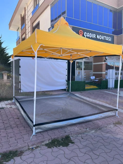 Vistral 3×3 gri alt zemin brandası kurulum görünümü 1; iskelet ve üst tavan satışa dahil değildir